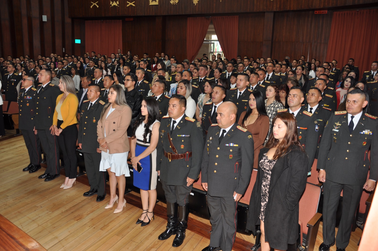 INAUGURACIÓN DEL CURSO DE OFICIALES AVANZADO DE ARMAS Y SERVICIOS SERVICIOS Nº 43